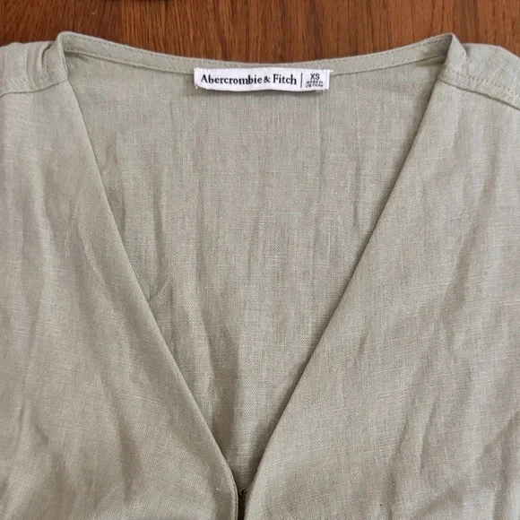 Set of Two Abercrombie Tie-Front Crop Tops XS - Picture 5 of 5